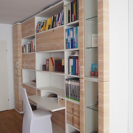 Modernes Studio-Apartment Nahe Zentrum Mit Garagenplatz Вена Экстерьер фото